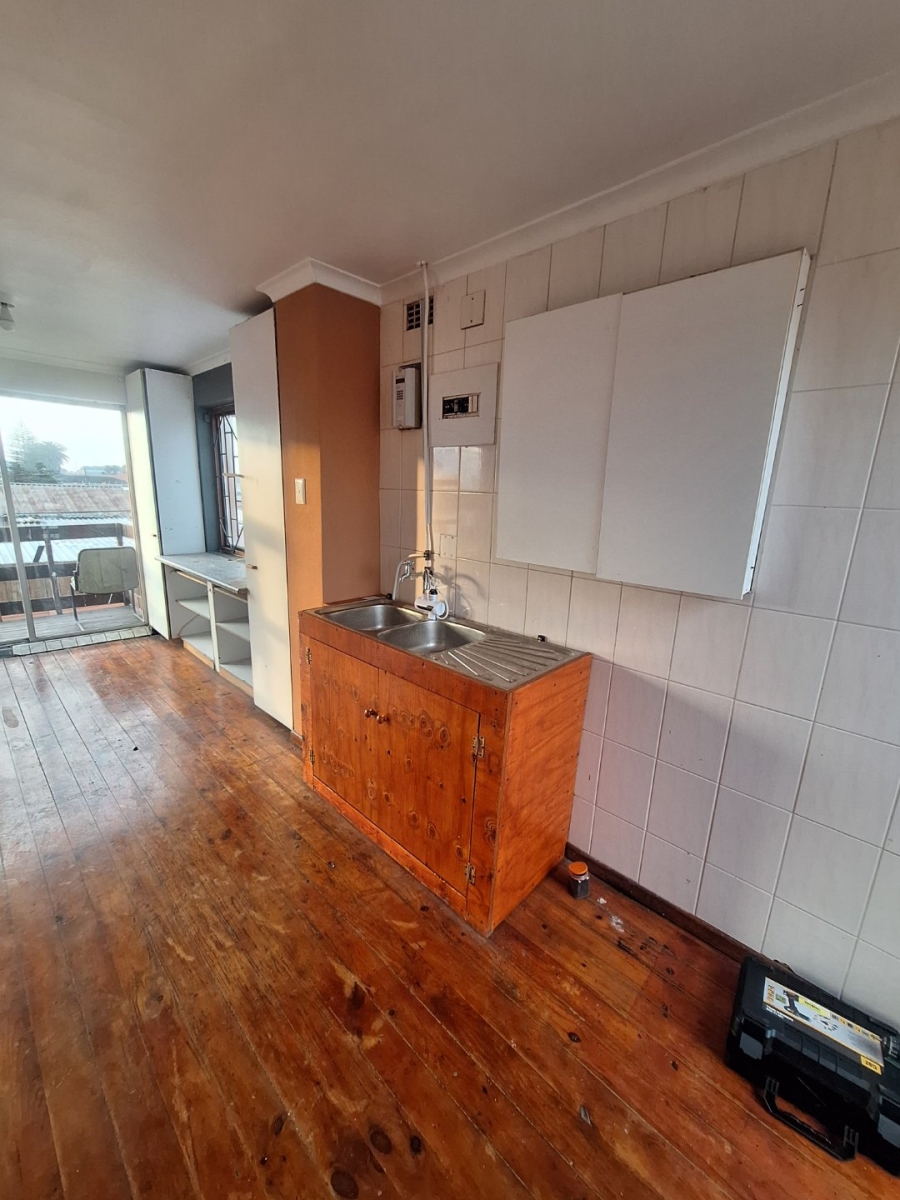 To Let 2 Bedroom Property for Rent in Lotus River Western Cape